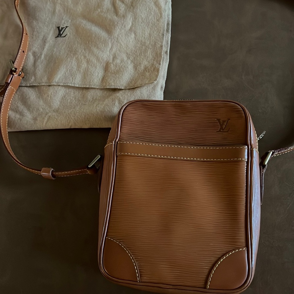 Epi Leather Louis Vuitton Purse